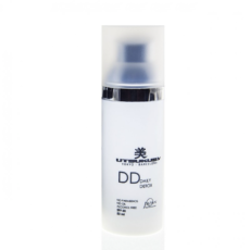 DD-Cream mit LSF 50 von Utsukusy Cosmetics
