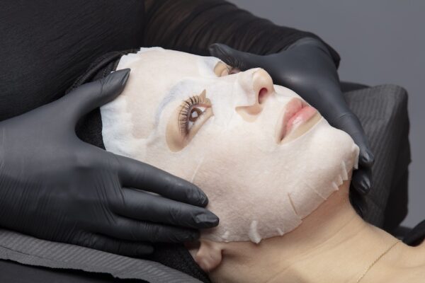 Anti-Aging Gesichtsmaske - sterile Vliesmaske von Utsukusy Cosmetics