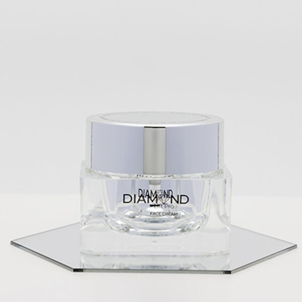 Diamond Lift Pro Gesichtscreme von Utsukusy Cosmetics - 50ml